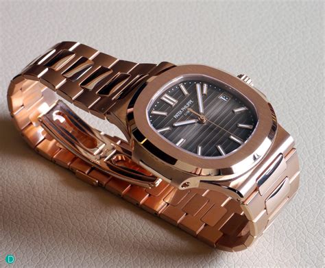 5711 rose gold